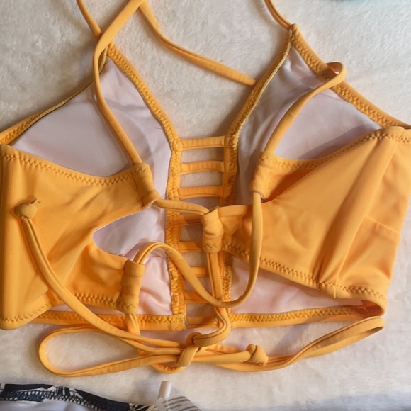 NWT Cupshe Yellow leaf High Waisted Bikini Sz S - Picture 9 of 10